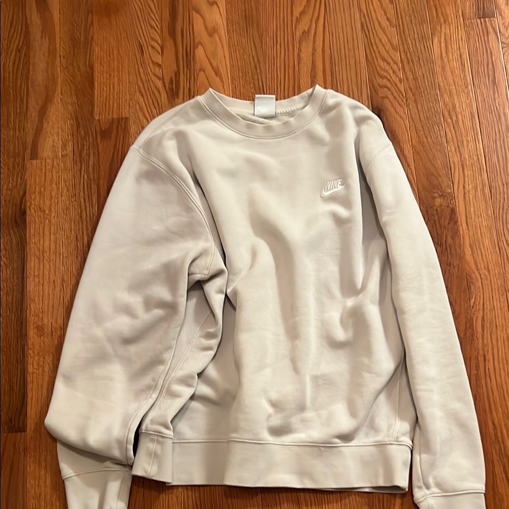 Nike Cream Crewneck Sweater Soft Knit Casual